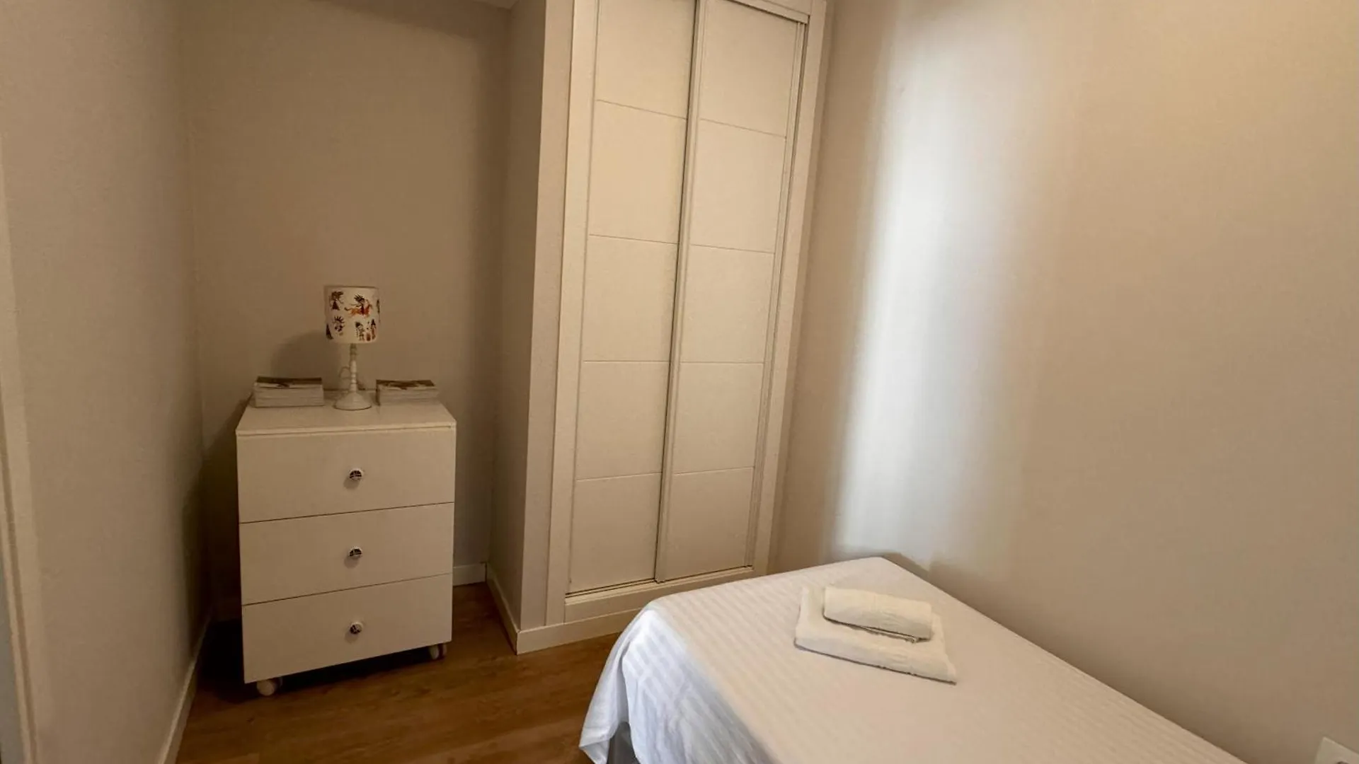 Apartamento Amaro Cadiz - Playa Victoria Apartment